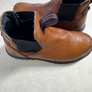 Rocky Tan Leather Ankle Boots